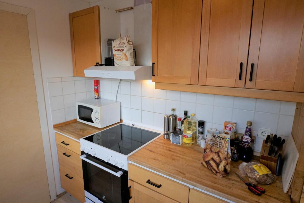 Cozy On The Strip Apartment Reykjavik Bagian luar foto